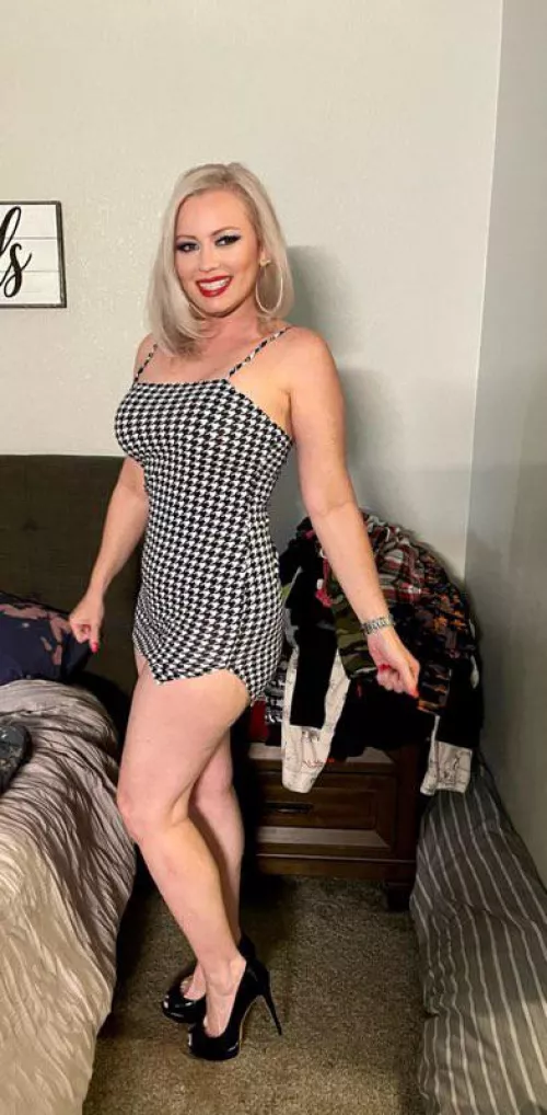 F47 good morning by hotnh115