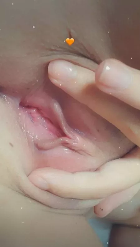 [F4M] Hit the up arrow for a surprise in your DMs! 😉 I'm one of the girls that actually sends ( Snapchat Username: sexy_ericka2021 ) by princesspeach4166