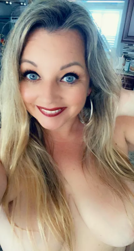 (F)50 loving life and having fun! by naughtyalaya