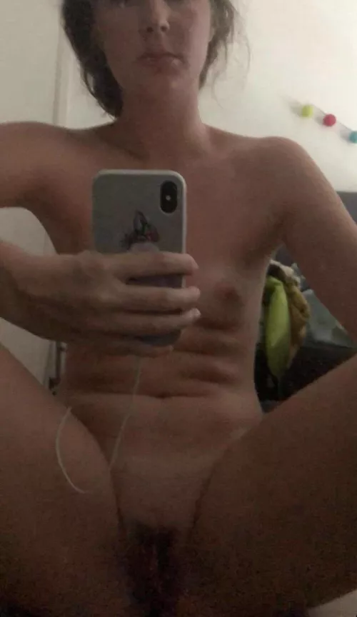 F/5’9’’/23yo/160lbs. Just a average girl! :) by Cultural-Pirate-6045