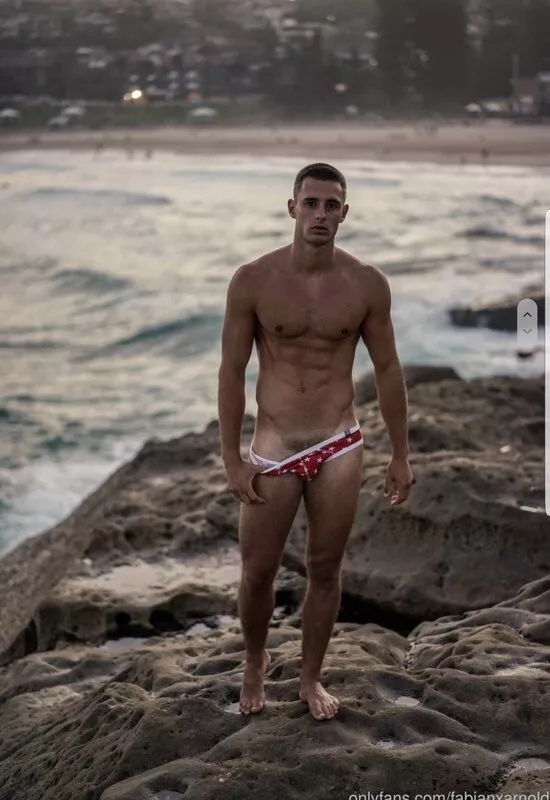 Fabian Arnold. [2nd Image in Comments] posted by astroblueastro