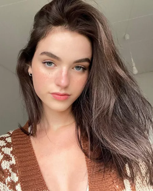 Fabienne Bethmann by Blu3Jell0P0wd3r