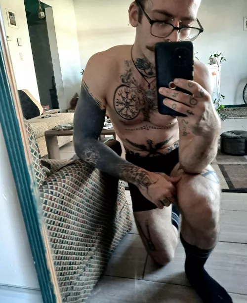 face reveal 🦝 by joy_division_tshirt