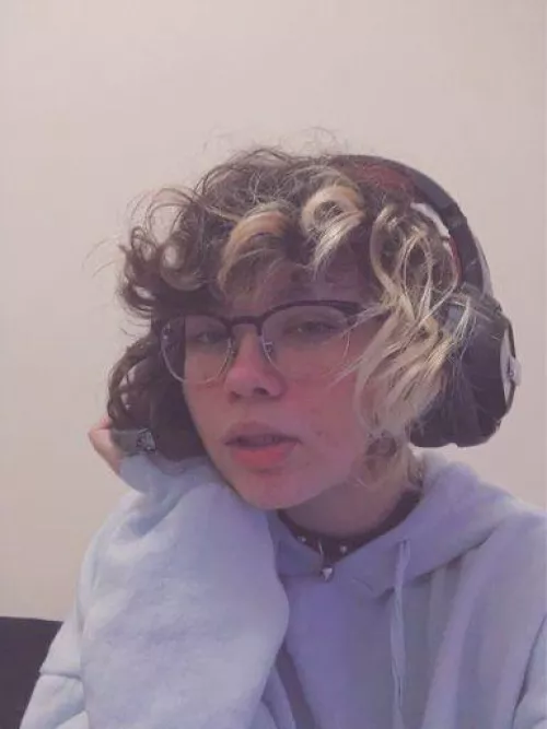 Face reveal by BigboiPotato-907