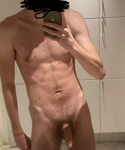 Face reveal? by postmynudesandshowme