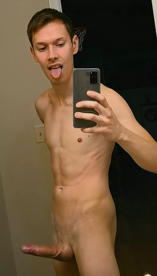 Face reveal 🙈 freshly shaved dick 😳 by Partifaction