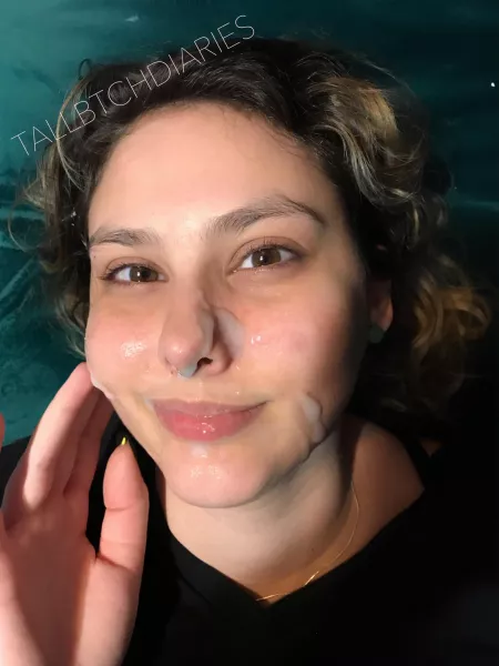 Facial mask before going to bed ♡ by tallbtchdiaries