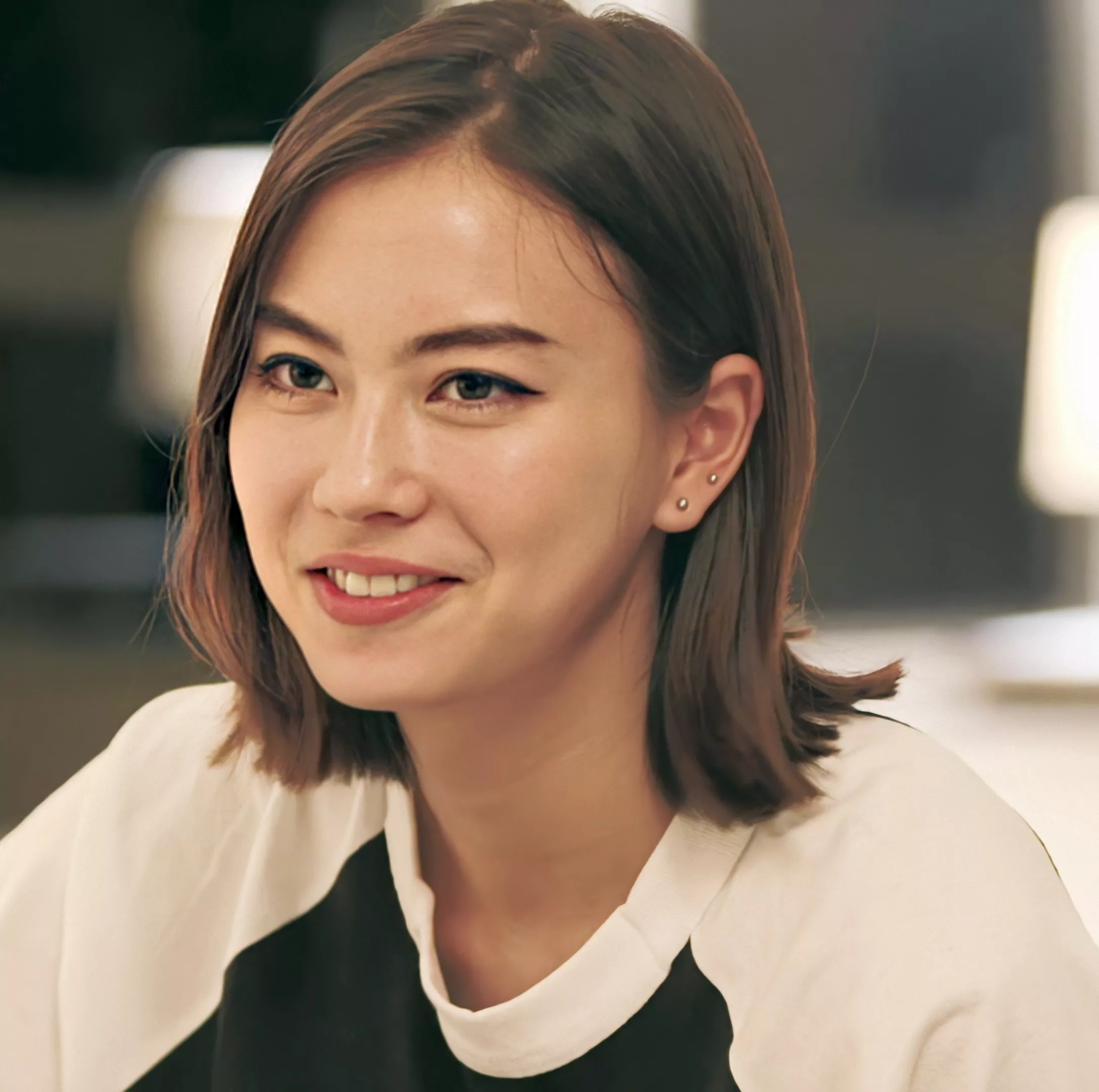 Facialize 19 y.o. Half Taiwanese, half American. posted by scex1t