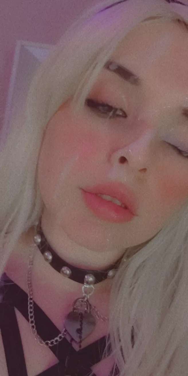 Facials are my favorite posted by tinytoez004