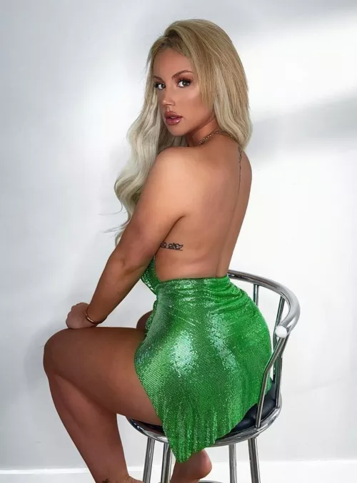 Fake hoe by aryan_0424