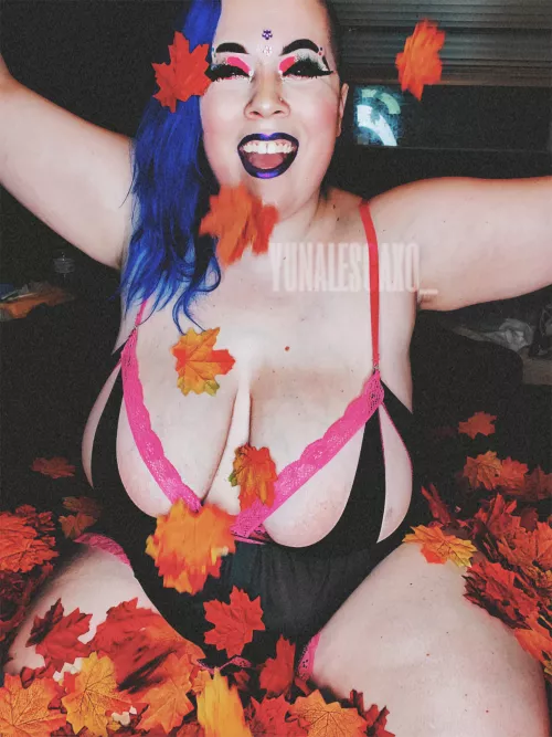 Fall 🍂🍁 brings out my bad side 😏😈 dms open 💌 by Yunalescaxo