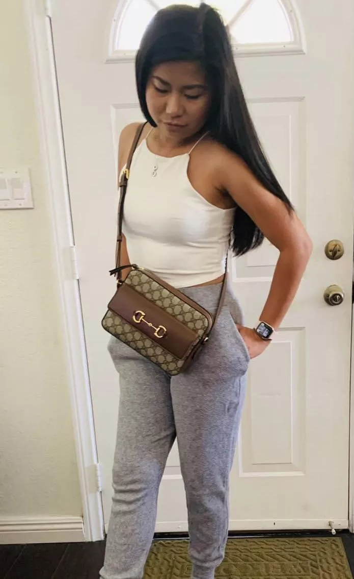 fancy this filipina body baby? creampie worthy? 💦 posted by digbigmcgee10