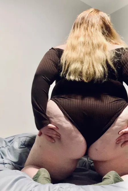 Fat ass ♡ by lydibunn