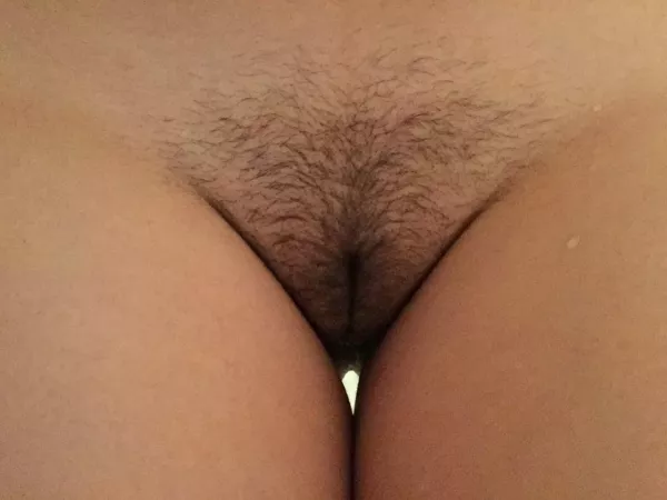 Fat Latina pussy lips, enjoy by itaandpaolo
