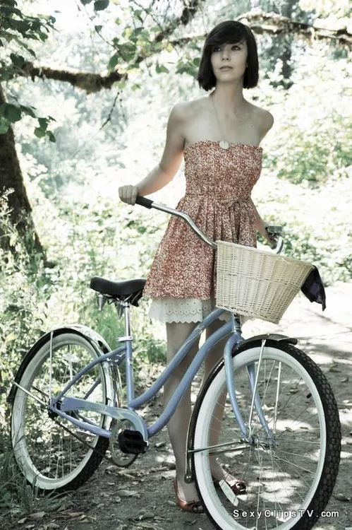 Fat tires. posted by devilbunnies