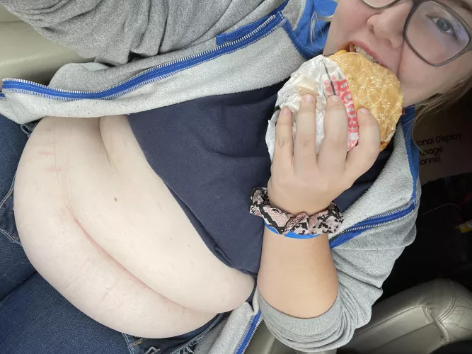 Fatter every day by Americxxx