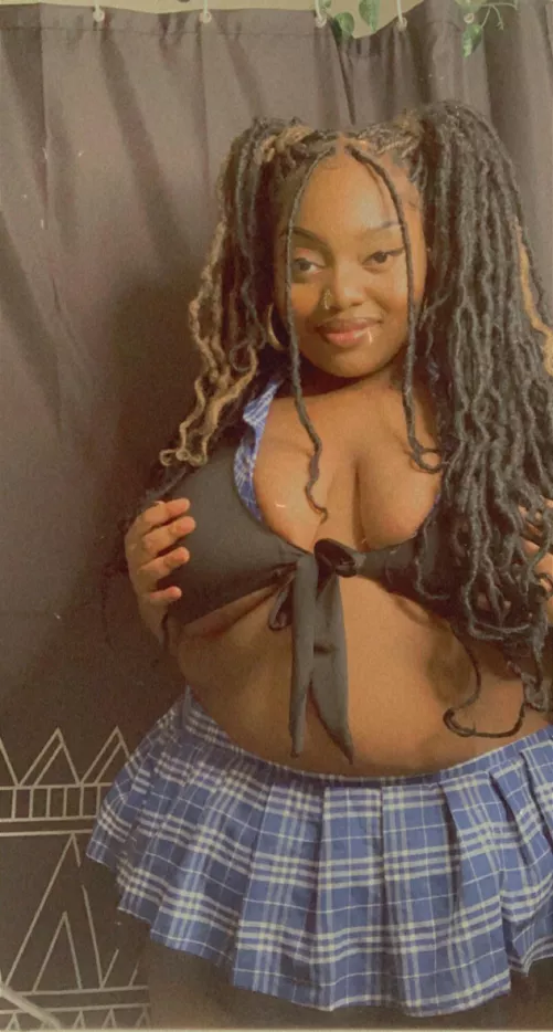 Favorite school girl😜😇 by KarinnxoxBabe