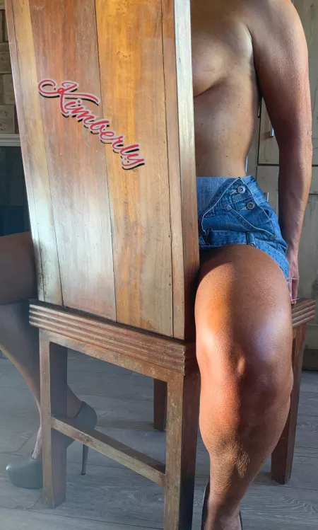 (F)Doing some DIY today 🥵🥵anyone need some jobs done 😍😍😍💋💋 by Kimberlyhose