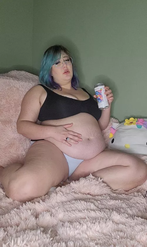 Feed me until I cry, plz 🥺 by Obesejigglypuff