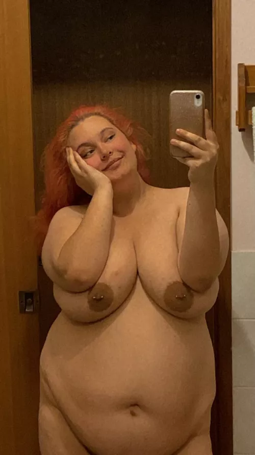 feed me while you fuck me 😘 by laur-xxx