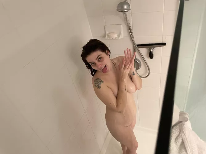 Feel free to spy on me by zoey_wilde