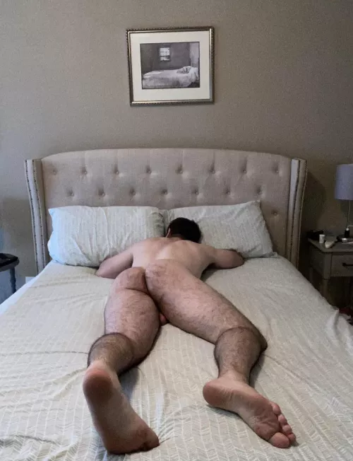 Feel the hair on your tongue as you lick my bare ass 😜 by King_Mattx