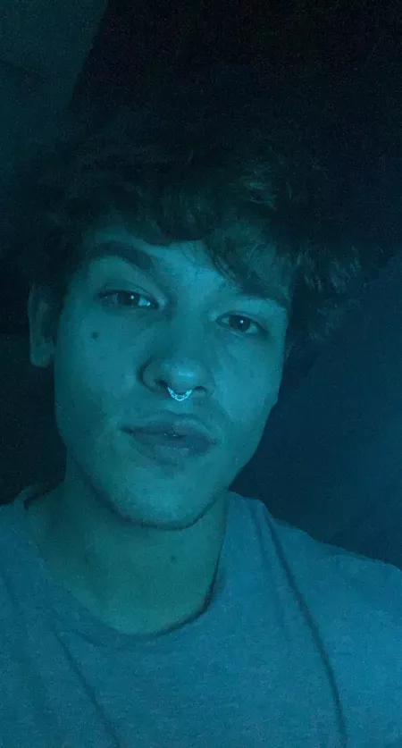 Feelin blu by osndhxnwk