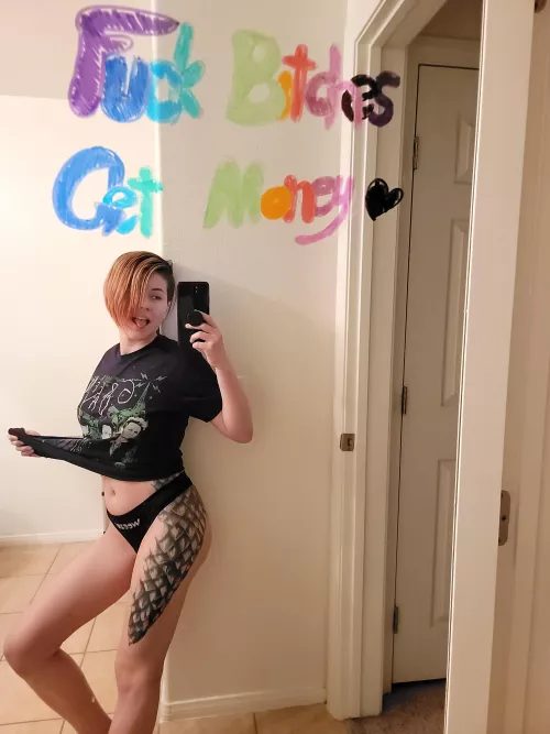 Feelin comfy <3 by adalindgrayxo