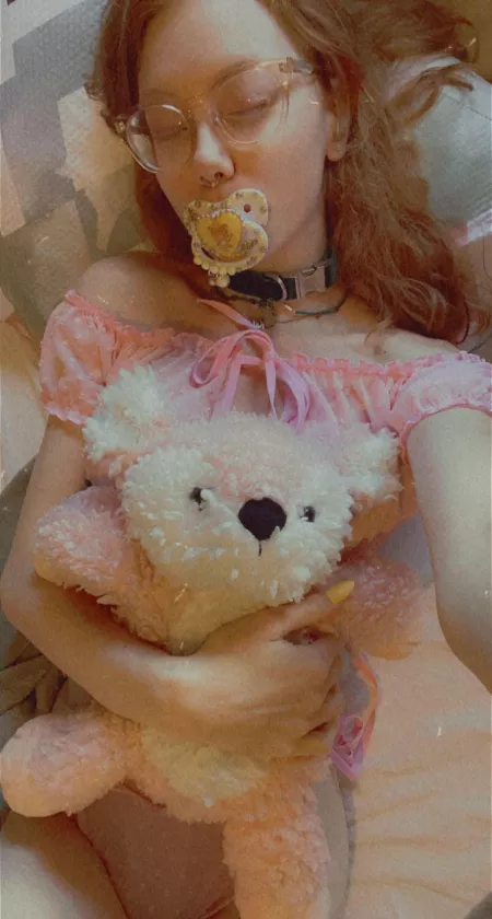 Feelin small an cute an cuddly 🥰 by littlesubbykat