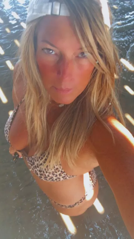 Feelin the Wind in my hair and the Sun on my skin.. what a beautiful day! by Smilebug6969