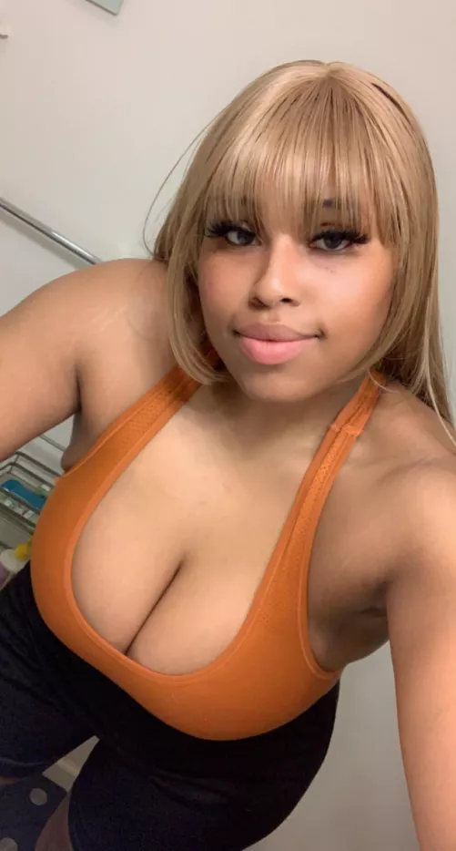 Feeling a bit down, can you cheer me up? by LatinaNinaa