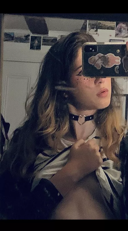 Feeling a bit more of a soft aesthetic today 💕 by Crimson_Haze19