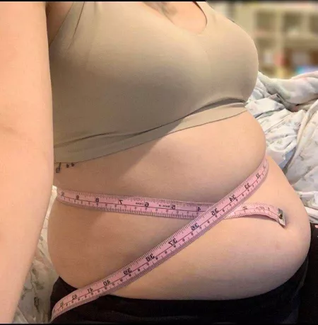 feeling a lil stuffed by enbypig