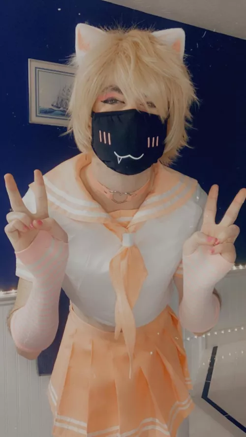 Feeling a little extra fem today 🥰 by distraway