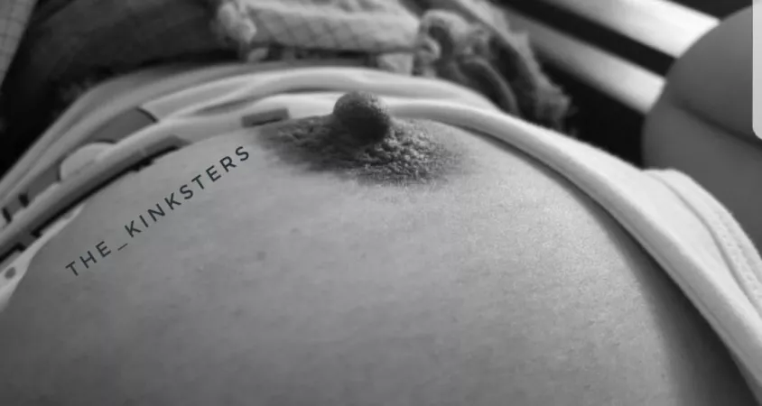 Feeling artsy 😉 by The_kinksters