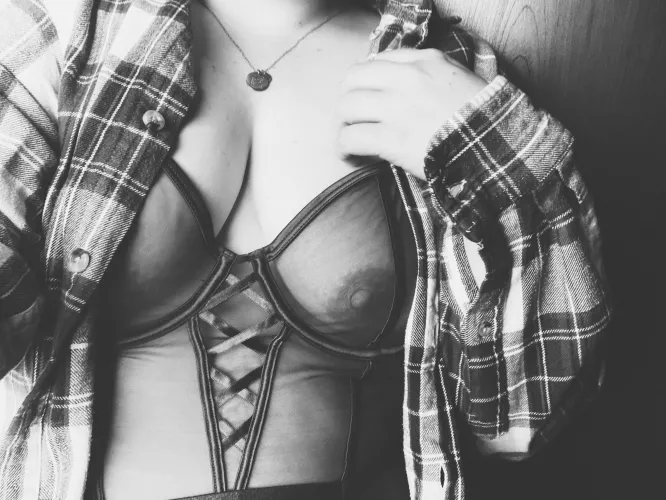 Feeling beautiful in my husband’s flannel by justlookin2928