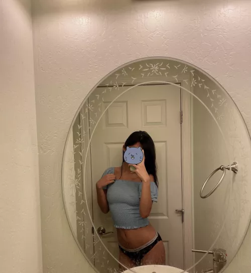 Feeling blue by Lilsquirtz