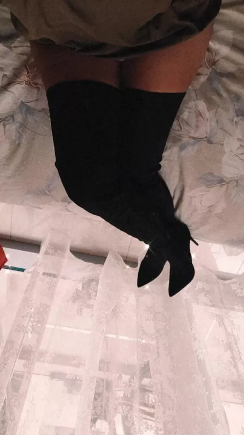 feeling bored 😴 by AlexJeantogether