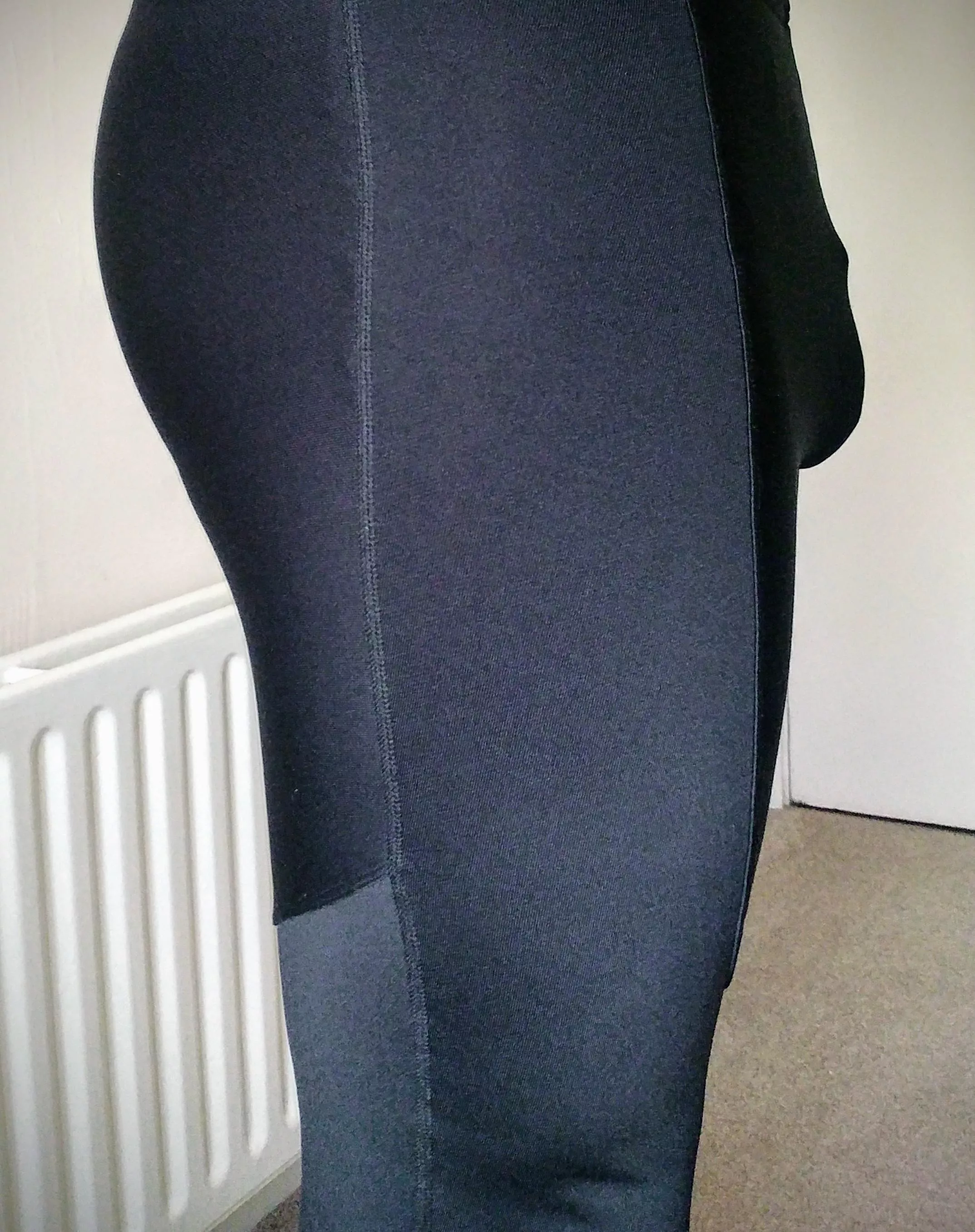 Feeling comfy in these thick tights posted by Slinky-Sy