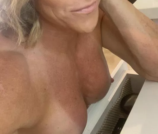 Feeling cute by FitUnicorn1