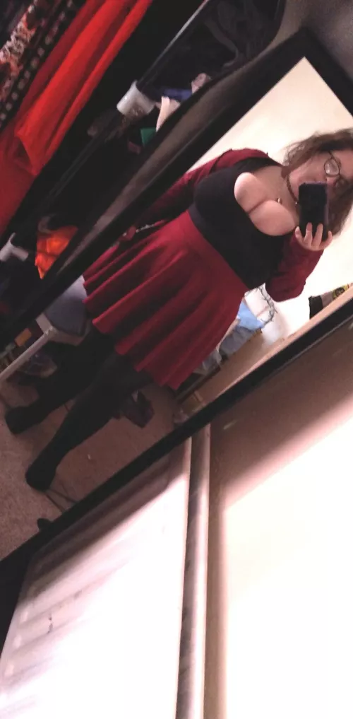 Feeling cute by Hollow_Insanity