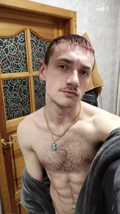 Feeling cute might delete later by LiukGrewers