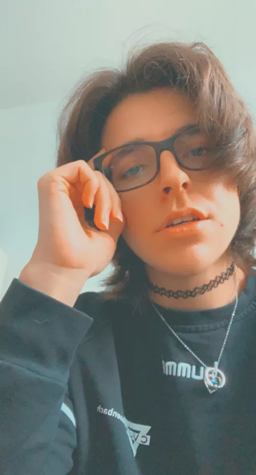 Feeling cute 💕 by evaleatz