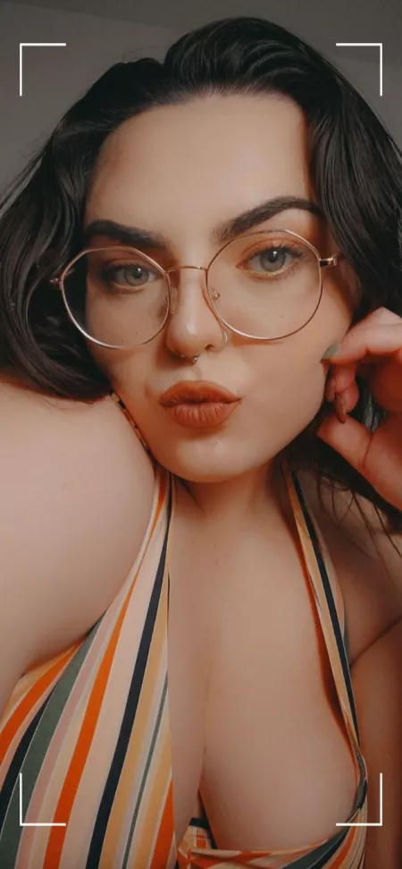 Feeling cute today by tiedup-darling