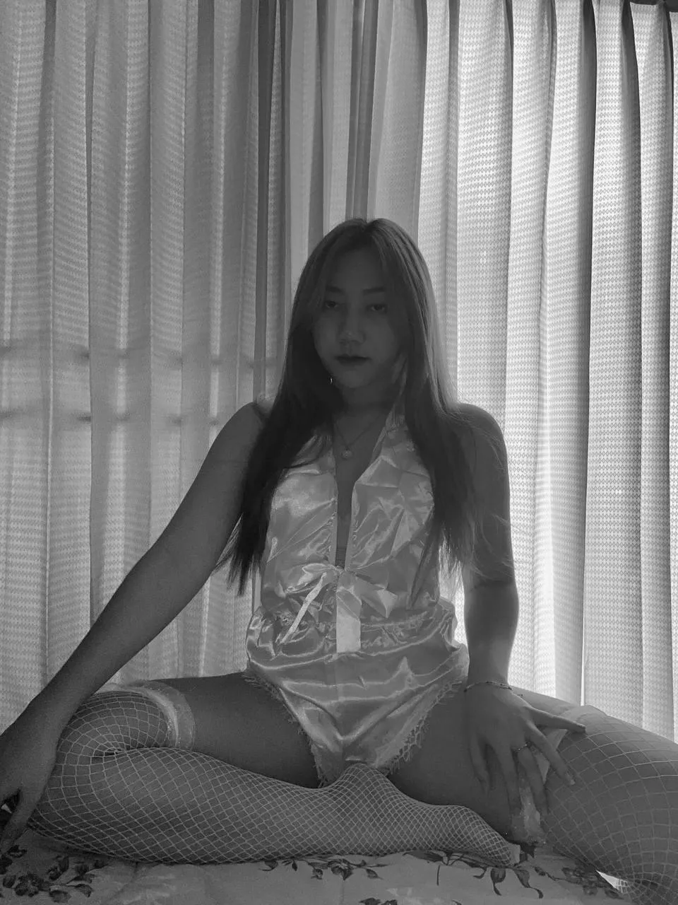 Feeling cute today. Anyone want to text?🙈 posted by PassionMinute