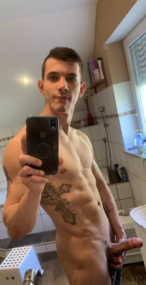 Feeling down because im quarantined since yesterday. Felt the urge to post 🥴😬 by DeletoBlue76