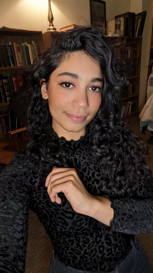 Feeling extra pretty right now by TarooRooot