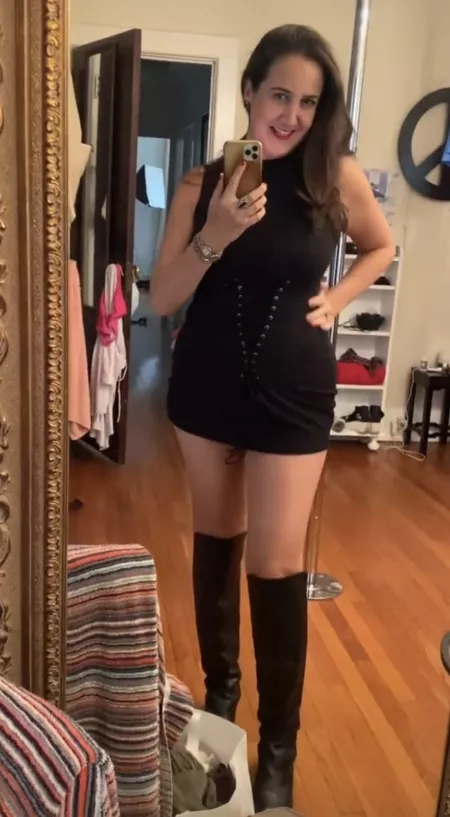 Feeling Flirty by DrResa