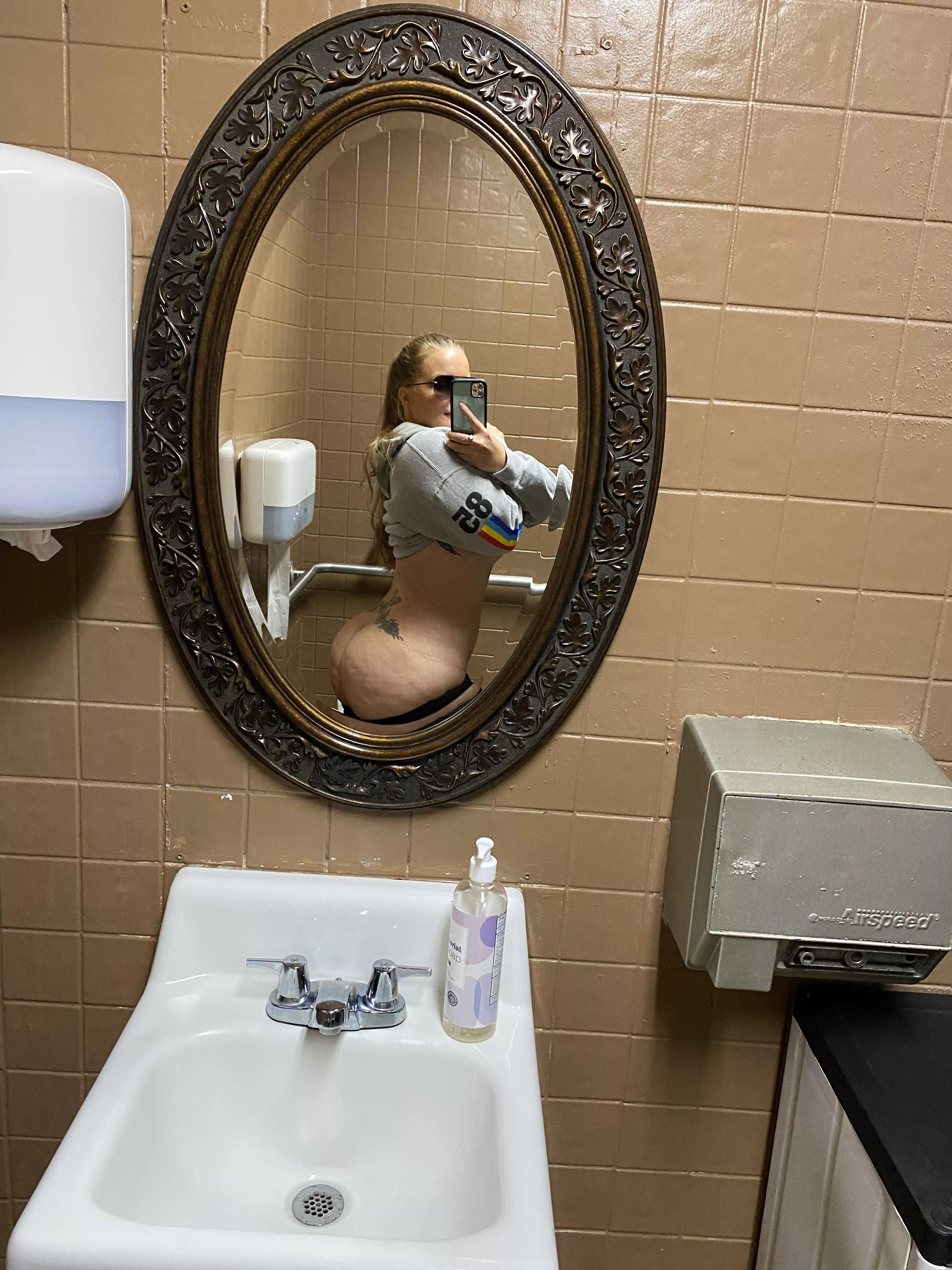 (F)eeling frisky at my Birthday breakfast 🎂🎉❤️ posted by NikkiNeedsMore