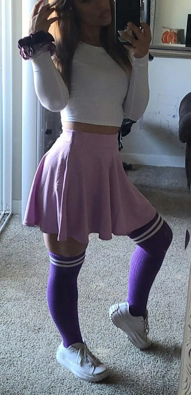 Feeling fun 😈🤍 posted by sugarfingertips